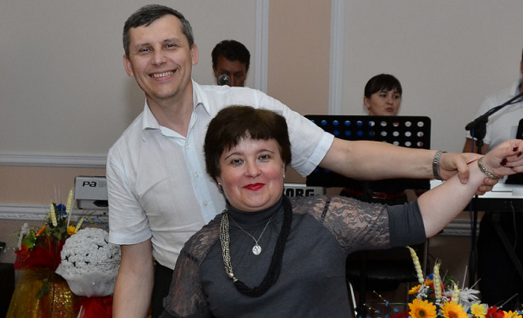 Баланецький Віктор з дружиною - Редактор Заставнівського районного радіомовлення